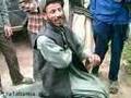 man with Weird music افغاني يتغنى بطريقه مضحكه