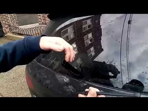 How to replace AUDI Q5 rear wiper blade