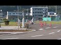 高知県警の白バイの朝練です。超絶技巧。