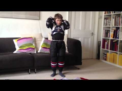 how to put on ice hockey kit