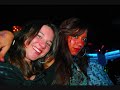 je ne sais pas vraiment pourquoi je la met en ligne cette vid�o, car finalement je me rend compte qu'elle n'est plus vraiment repr�sentative de la situation...
j'ai voulu m'y prendre � l'avance, j'ai eu si peur qu'elle ne soit pas pr�te � temps, et pourtant je me suis plant�e! je l'ai faite bien trop t�t, depuis ce temps de 