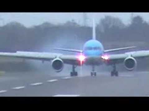 Thomsonfly Landing Birmingham Airport