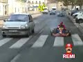 フランスのレミおじさんのリアル実写版マリオカート【レミカート】[REMI KART]がおもろすぎるｗｗのサムネイル2
