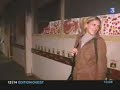 retour en images sur les �meutes de novembre 2005 dans l'ouest de la france, en particulier dans les villes de rennes, nantes, le mans et brest.

12-13 novembre :
72 voitures br�l�es dans l'ouest durant le week-end. le chiffre est en baisse. le week-end a tout de m�me �t� chaud. dans la sarthe, les autorit�s s'inqui�tent d'un d�placement des violences, en dehors des zones plus sensibles. au mans, c'est un gymnase municipal qui a enti�rement br�l� dans la nuit de samedi � dimanche, dans un quartier pourtant r�put� tranquille. le pr�fet a aussit�t interdit la vente d'essence au d�tail dans toute l'agglom�ration du mans jusqu'� fin novembre.
toujours au mans, la veille, le 11 novembre, des jeunes manifestaient pacifiquement leur raz-le-bol dnas le centre de la ville. au cri de 