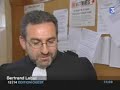 retour en images sur les �meutes de novembre 2005 dans l'ouest de la france, en particulier dans les villes de rennes, nantes, le mans et brest.

12-13 novembre :
72 voitures br�l�es dans l'ouest durant le week-end. le chiffre est en baisse. le week-end a tout de m�me �t� chaud. dans la sarthe, les autorit�s s'inqui�tent d'un d�placement des violences, en dehors des zones plus sensibles. au mans, c'est un gymnase municipal qui a enti�rement br�l� dans la nuit de samedi � dimanche, dans un quartier pourtant r�put� tranquille. le pr�fet a aussit�t interdit la vente d'essence au d�tail dans toute l'agglom�ration du mans jusqu'� fin novembre.
toujours au mans, la veille, le 11 novembre, des jeunes manifestaient pacifiquement leur raz-le-bol dnas le centre de la ville. au cri de 
