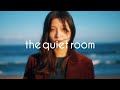 the quiet room、シングル「知りたい / 知らない」を配信リリース　バンドの地元・茨城の海で撮影した「知らない」のMVも公開