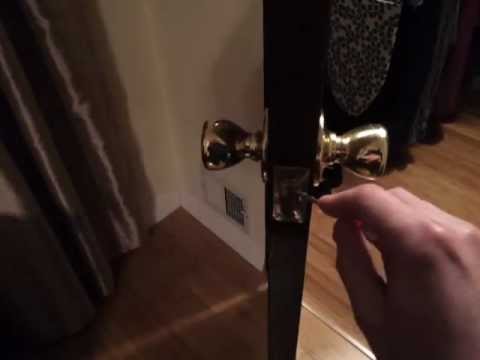 how to open a jammed door