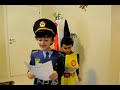 طفل يقلد خطاب عمر سليمان لتنحي الرئيس مبارك - جامد موت