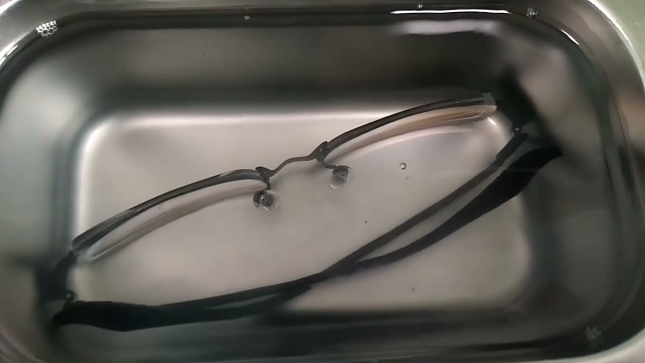 Optics Eyeglass, cleaning test