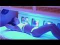 Tanning : How to Get a Dark Tan in a Tanning Bed