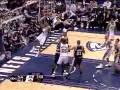 Kenyon Martin slams home Richard Jefferson miss