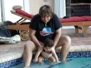 en  la piscina