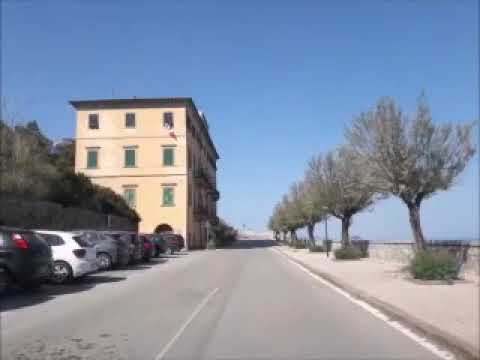 Rio Marina, strade deserte ai tempi del coronavirus