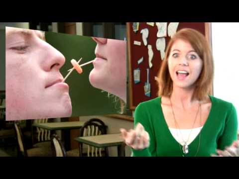 College Buzz: The Best Ways to Make a Friend or Two
