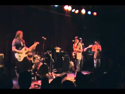 Savi Fernandez Band @ The Social 