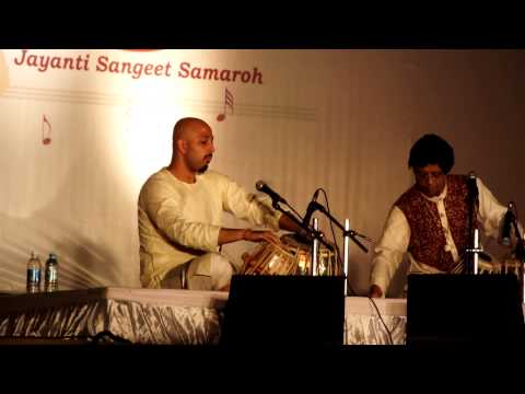 Pt Anindo and anubrata chatterjee tabla duet -5