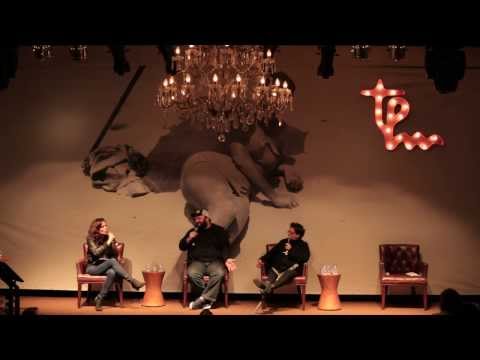 nu masculino - http://www.revistatpm.com.br/casatpm Os fotógrafos Vânia Toledo e Jorge Bispo debatem se a mulher quer ver nu mais explícitos.