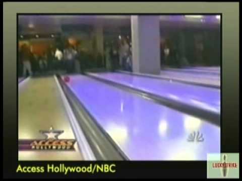 Everyone loves to bowl, even the celebrities!!