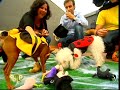 Fiesta de Halloween de Poppys Corner Shop en Canal 9 TV