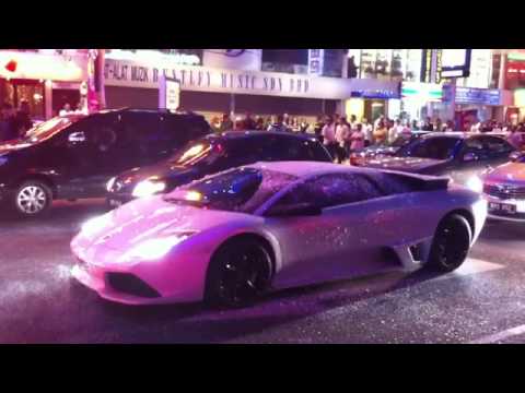 Vandalism on a poor lambo last christmas