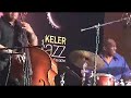 another ronnie mathews trio great night on jazz de medianoche at vitoria jazz festival 2006. ray drummond on the bass, alvin queen on the drums.