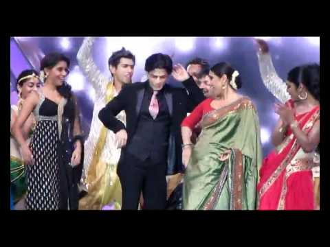 Vidia balan - SHAHRUKH KHAN DANCES WITH VIDYA BALAN IN DUBAI LIVE PERFORMANCE For the song oo laa laa oo laa laa In Asianet Film awards 2012 @ Dubai festival city on 06.01...
