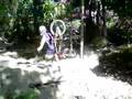 videos de Fat guy stacks Trails