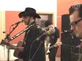 Tor Tauil canta Esta noite vou deixar a garrafa me derrubar