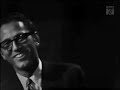 www.youtube.com Click the link above to play the WHOLE newly discovered performance! The recording is from Copenhagen, Denmark, in September 1967. Here are some other links: Tom Lehrer on DVD: www.amazon.com www.shoutfactorystore.com Tom Lehrer on iTunes: itunes.apple.com All you need to know about Tom Lehrer: home.broadpark.no The Tom Lehrer tour dates: dmdb.org - - - Claim: This video contains THE BEST performance of The Elements that you are likely to see. Info: After a Tom Lehrer 1967 performance from Norway has been available on YouTube since 2007, another Scandinavian performance is now posted (2012). This time it is from the YouTuber 