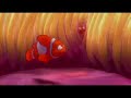 Nemo sale del armario - Doblaje