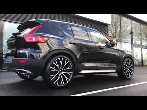 volvo xc40 r design awd  22 inch  lowered chassis  exterior styling pack  onyx black metallic 