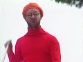 Birger åker skidor (baklänges)
