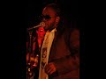 DWELE - KICK OUT OF YOU DWELE - KICK OUT OF YOU