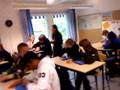 Lärare dansar