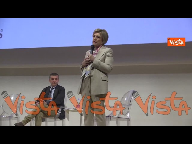 Calderone: "Lavoreremo per il concorso unico per assunzione assistenti sociali"