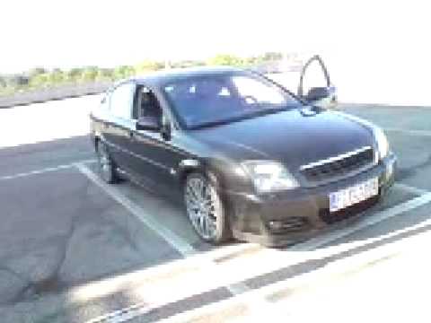 Vectra C GTS - Dezentes Tuning ist meist ausdrucksstärker als buntes und überladenes Tuning. Das hat sich wohl auch der Tuner dieses Opel Vectra...