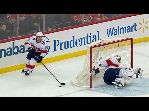 Video: Devils & Panthers get into scrum after Henrique clips Luongo