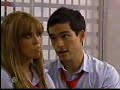 Mia roba beso a Miguel