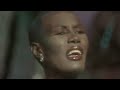 Grace Jones – La Vie En Rose