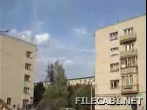 самолёт врезался в дом!