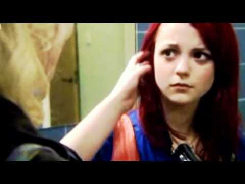 Emily & Naomi (Skins) – I Never Told You