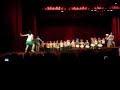 Santino en el acto fin de a�o - baile brasilero