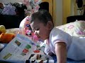 sarah baca buku