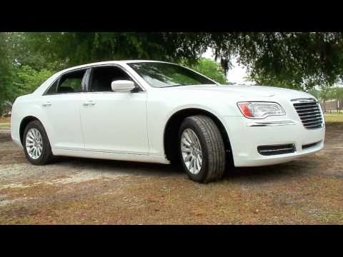 how to open gas cap on chrysler 300