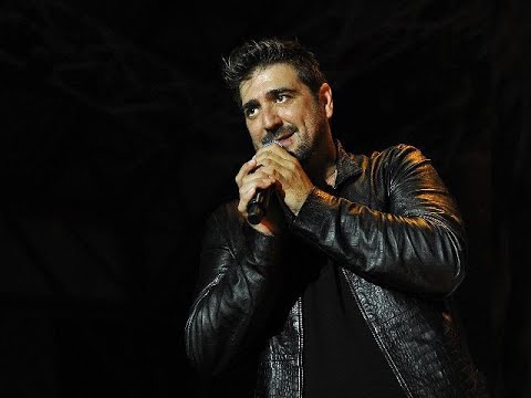 Antonio Orozco - Entre Sobras y Sobras Me Faltas (Letra)