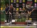 videos de The Screaming Jets performing DO YA live at the Nikon Indy 300, 2008