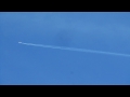Flugzeug nur im klarem Himmel gesichtet