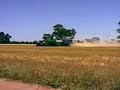 Gleaner R75 trillando trigo (wheat harvest)