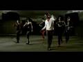 Gee Mi Futuro No Esta En El Ayer Video and Lyrics