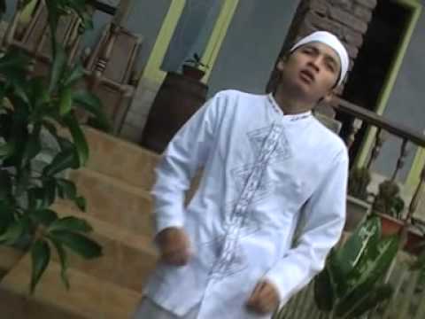 el Malik - Lagu ini menceritakan tentang pengharapan ampunan,kebersihan hati dan pertolongan seorang hamba kepada Allah agar bisa masuk ke dalam syurga yang abadi.